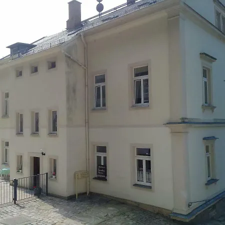 Fewo am Personenaufzug Bad Schandau Zimmer foto